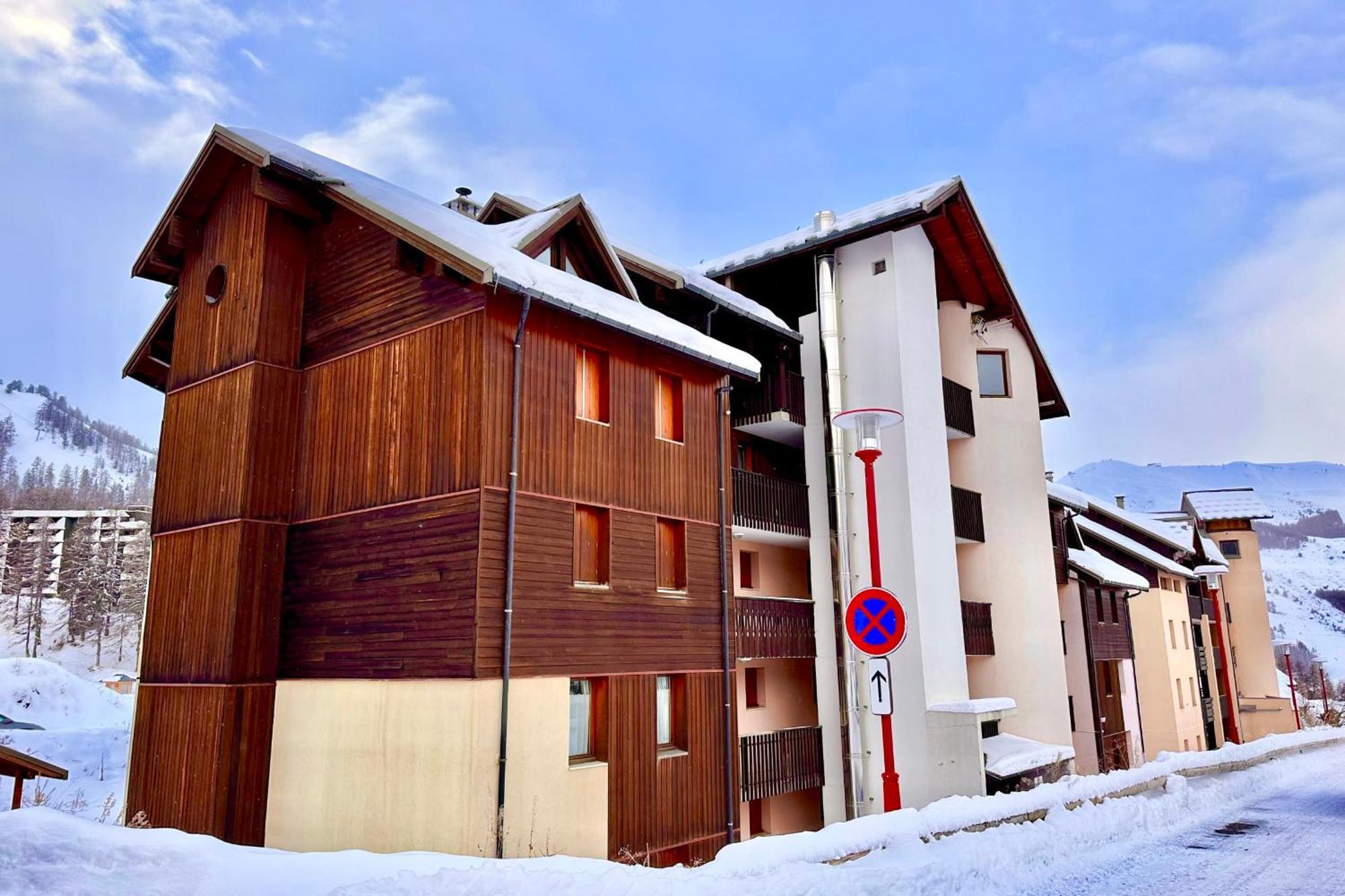Casa-Amelie Terrace With View And Parking Apartment Vars  Exterior foto