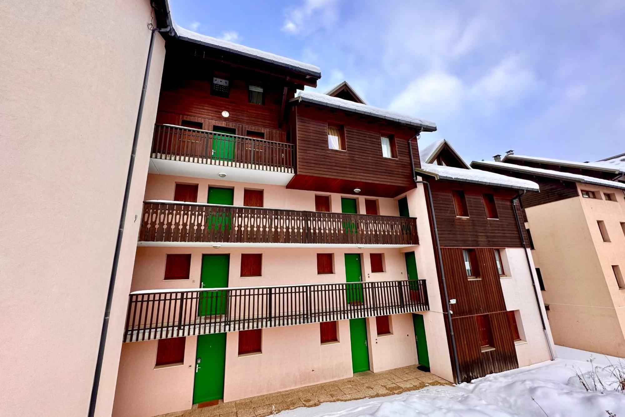 Casa-Amelie Terrace With View And Parking Apartment Vars  Exterior foto