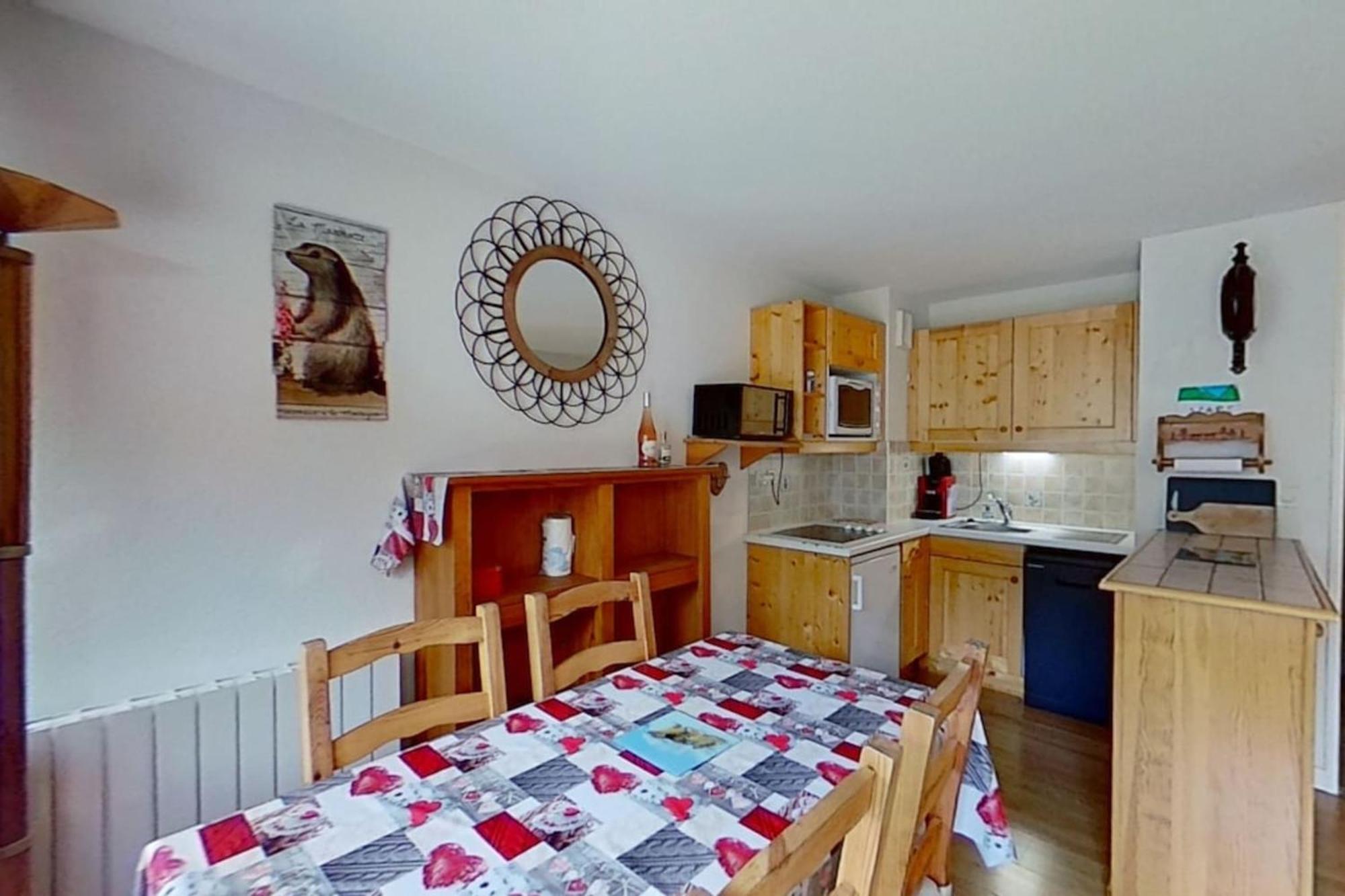 Casa-Amelie Terrace With View And Parking Apartment Vars  Exterior foto