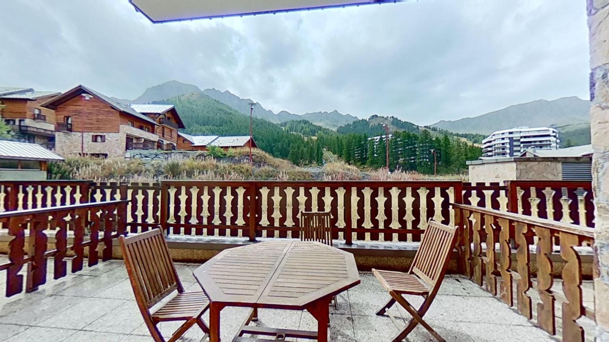 Casa-Amelie Terrace With View And Parking Apartment Vars  Exterior foto