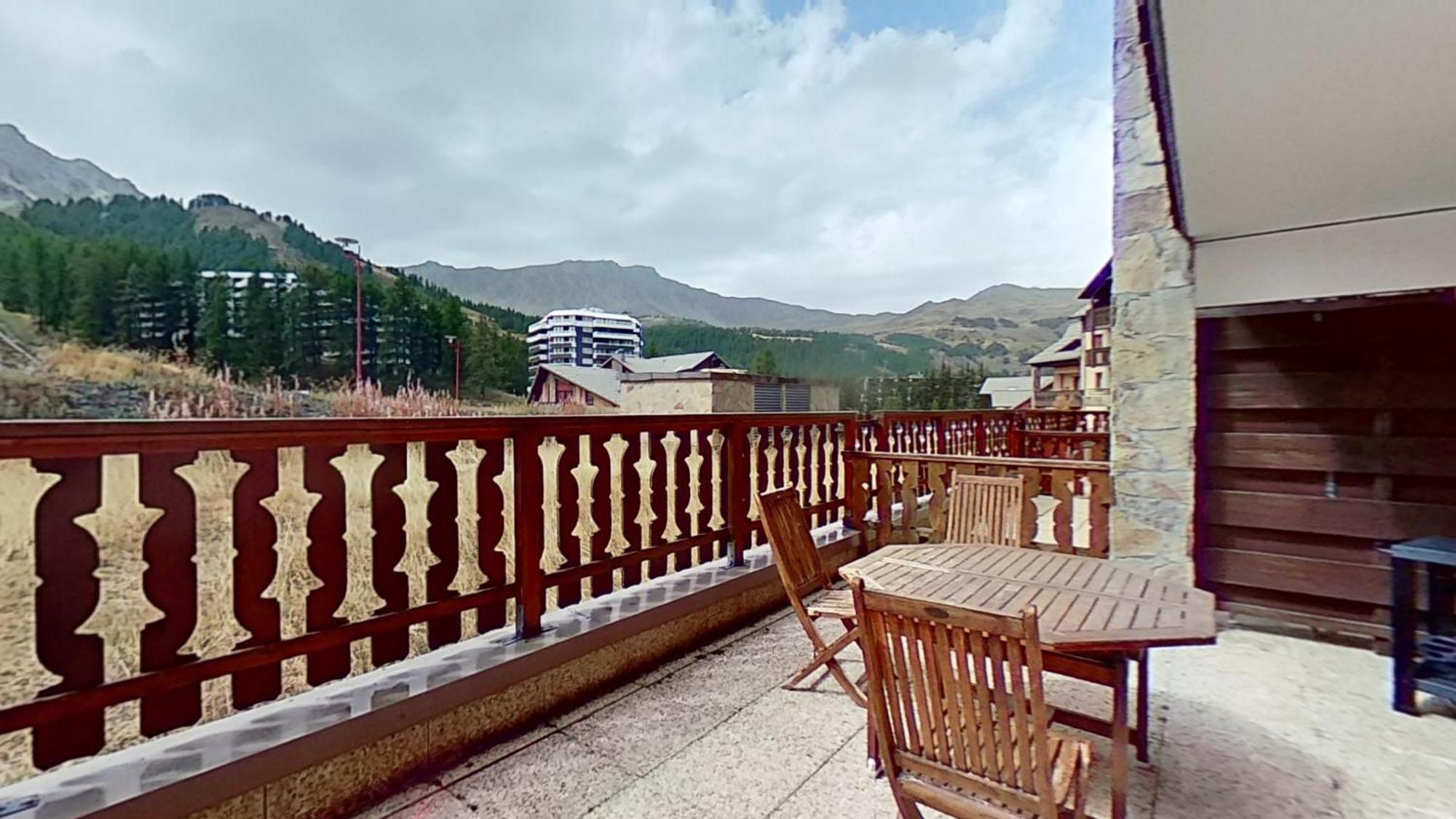 Casa-Amelie Terrace With View And Parking Apartment Vars  Exterior foto